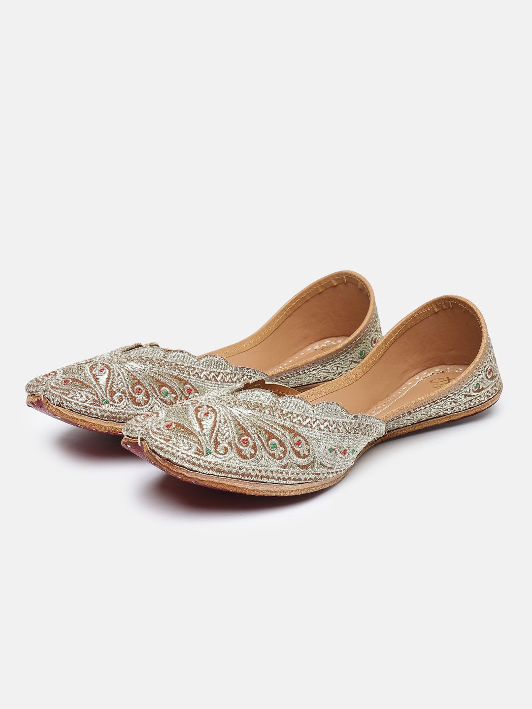 House of Pataudi Women Embellished Ethnic Mojaris Flats-picture-22