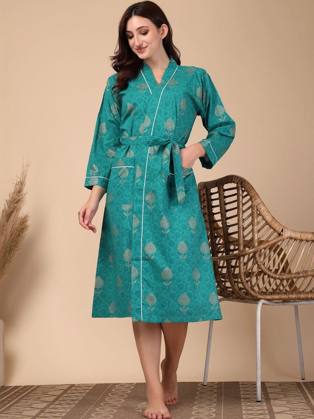Myntra Elegant Homes Green Floral Printed Pure Cotton Bath Robe With Belt-image-44