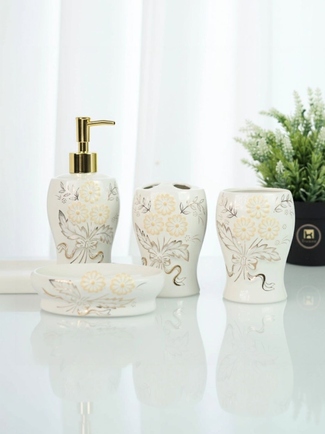 Kookee White 4 piece Abstract Ceramic Bath Accessories Set-picture-24