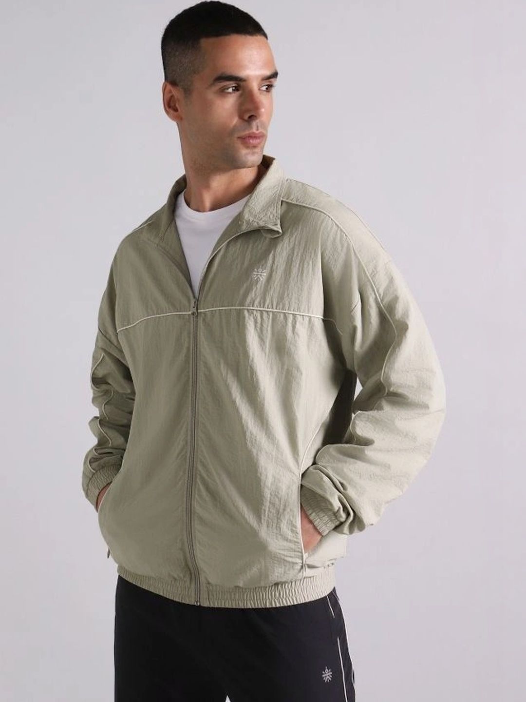 CULT Men Black Power Up Layering Train Jacket-picture-27