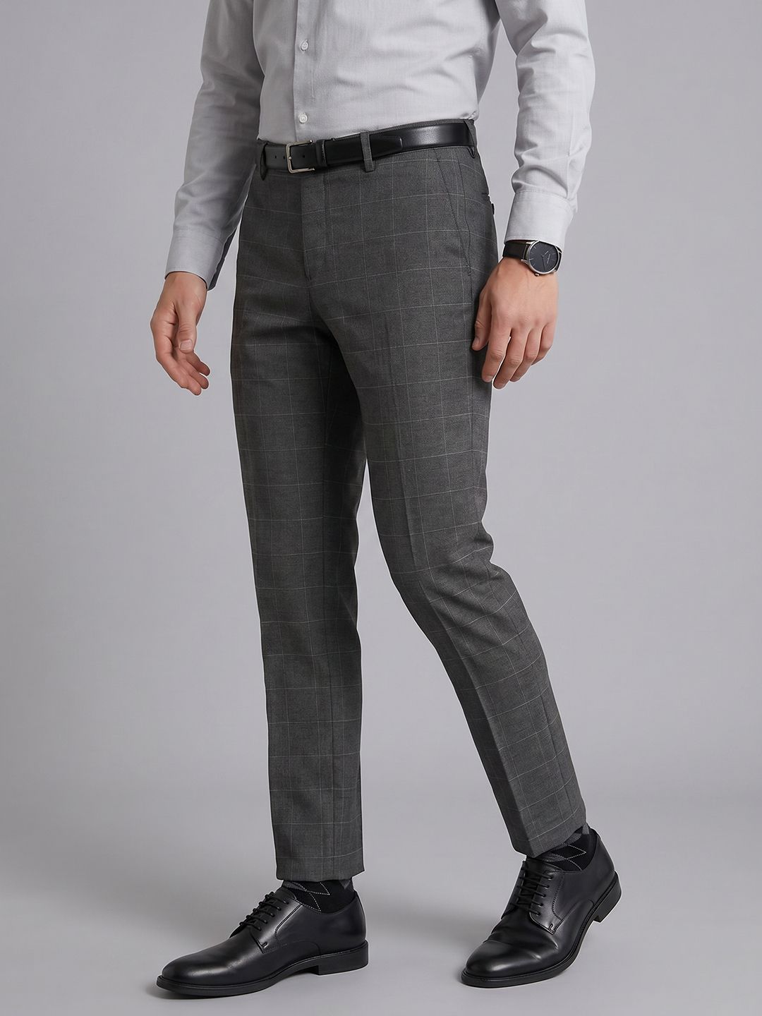 Arrow Men Checked Tapered Fit Trousers-picture-10