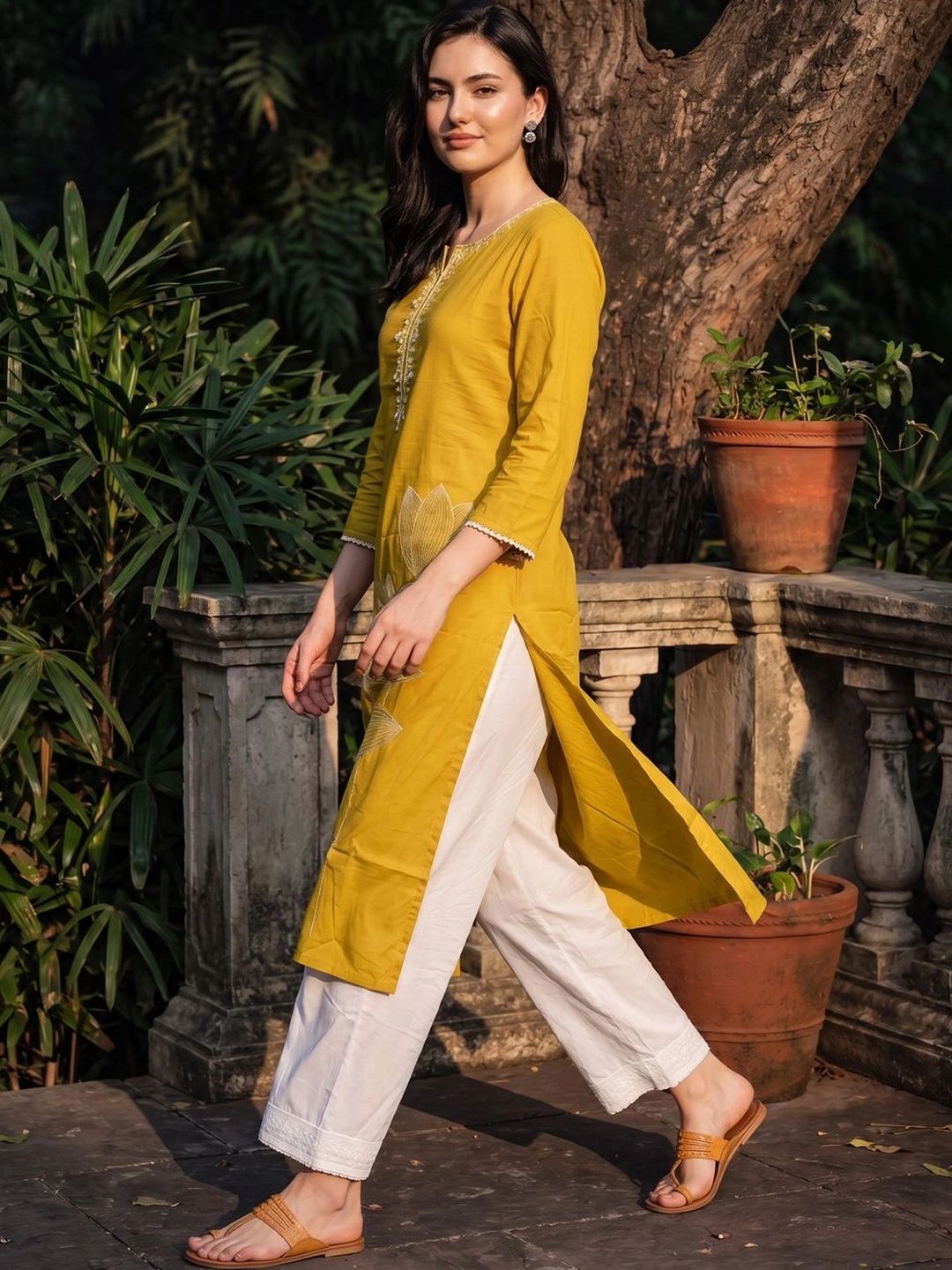 Indo Era Women Embroidered Thread Work Kurta-picture-57