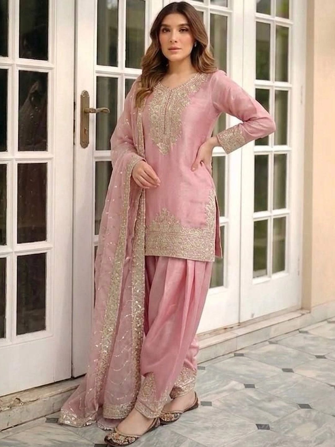Gownwala Ethnic Motifs Embroidered Kurti-picture-57