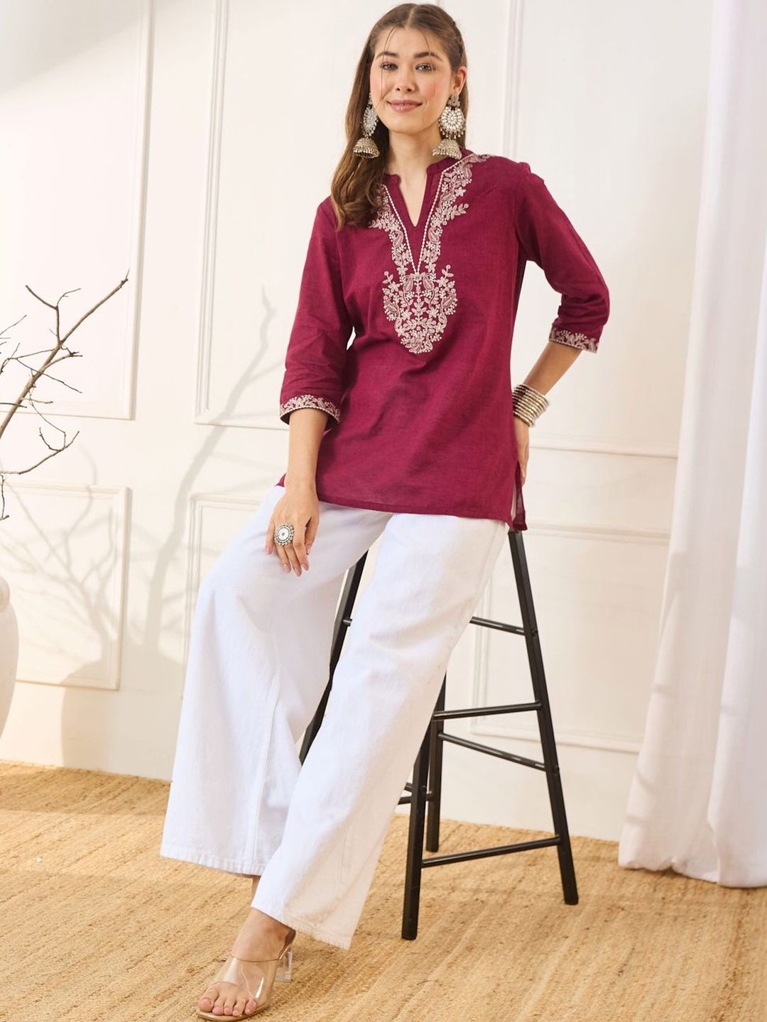 Anouk Ethnic Motifs Embroidered V-Neck Thread Work Pure Cotton Blend Thread Work Kurti-picture-39