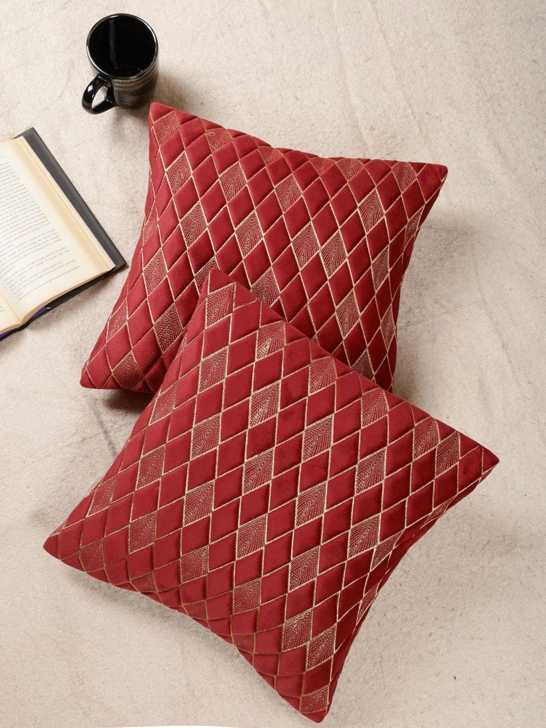 MONKDECOR Maroon Set of 2 Geometric Velvet Square Cushion Covers-picture-58