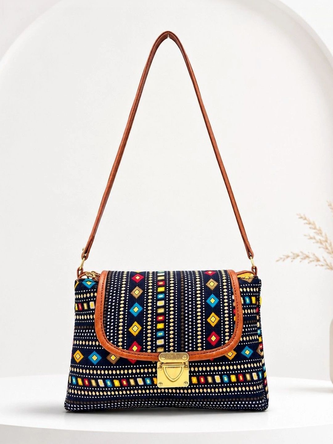 HERE&NOW Geometric Printed Shoulder Bag-picture-27