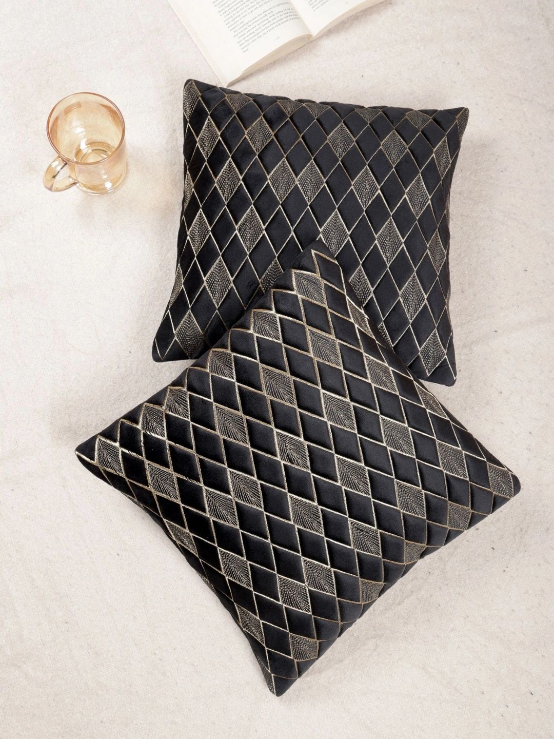 TANLOOMS Black Set of 2 Geometric Velvet Square Cushion Covers-picture-43