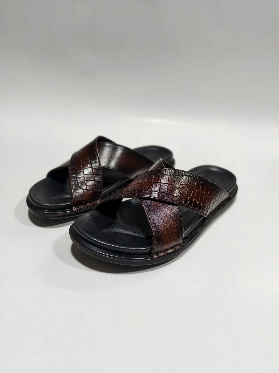 CRAFTAHOLIC Men Embellished Sliders-picture-38