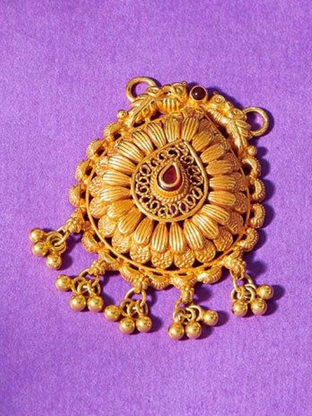 P N GADGIL JEWELLERS 22KT Gold Sanskriti Spark Gokak Pendant-image-21