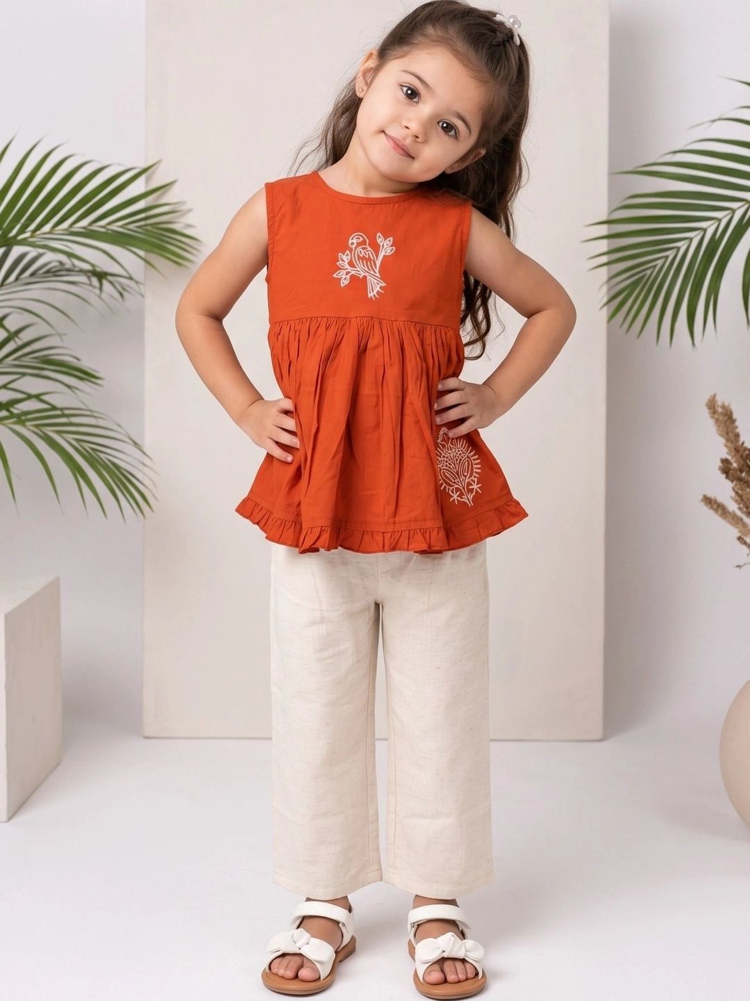 Sangria Girls Ethnic Motifs Embroidered Empire Pure Cotton Top with Trousers-picture-27