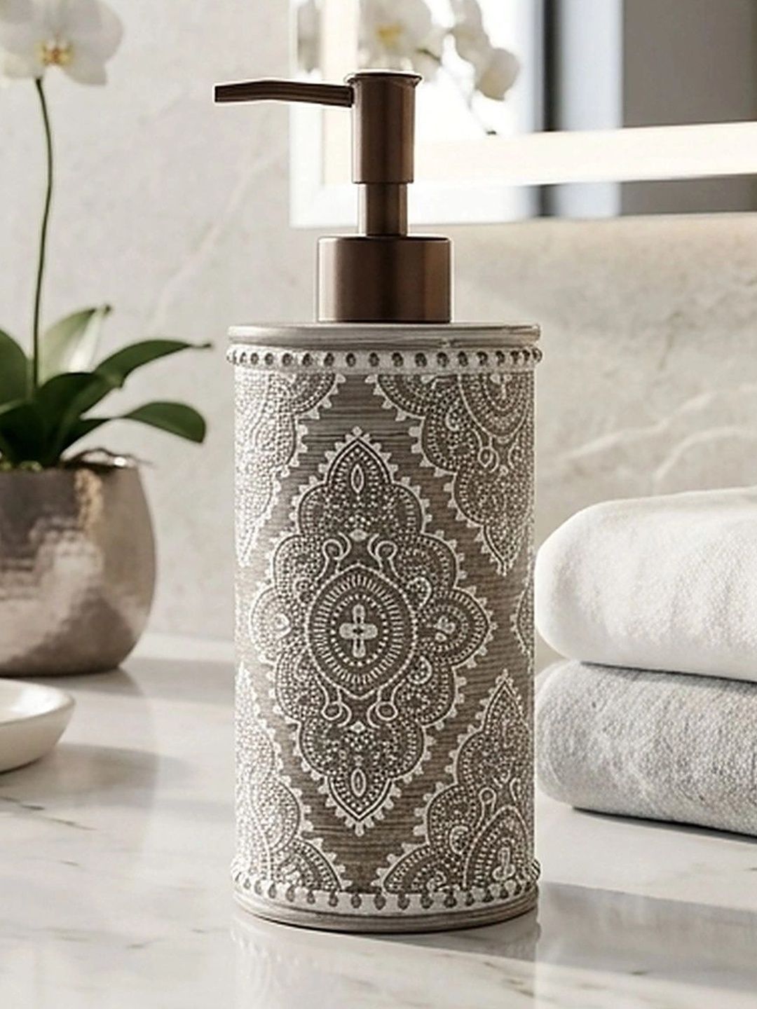 Pano Cream-Coloured & Brown Textured Polyresin Soap Dispenser-picture-19