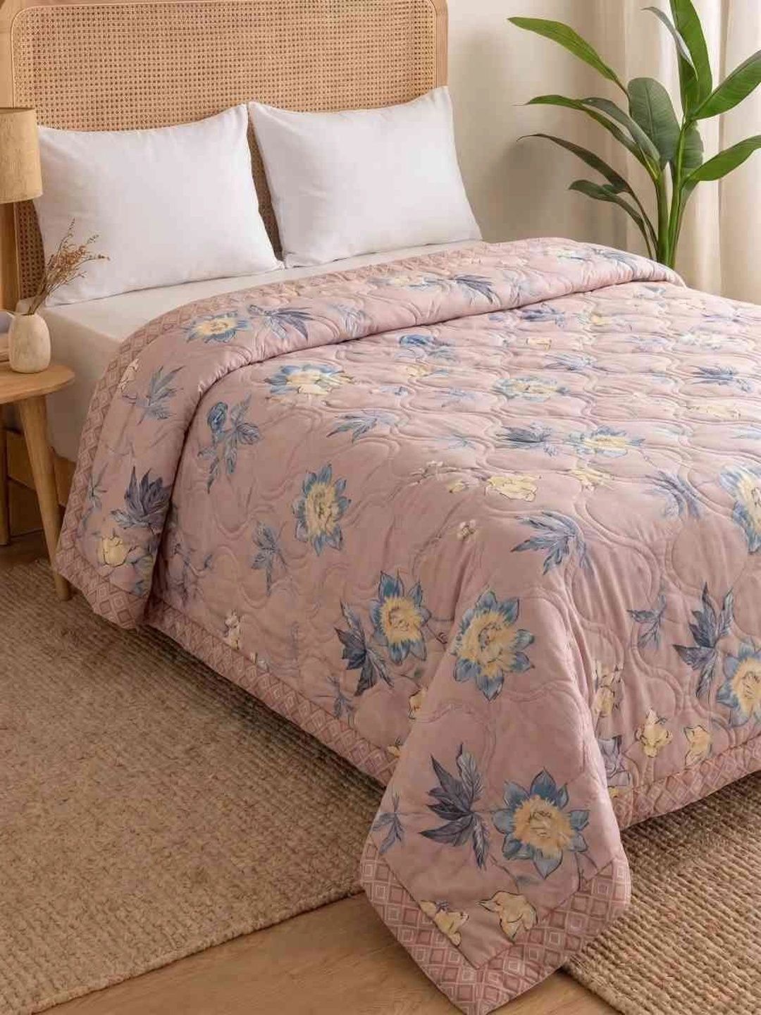 MAFATLAL Pink Floral Microfiber Mild Winter 120 GSM Quilt-picture-10