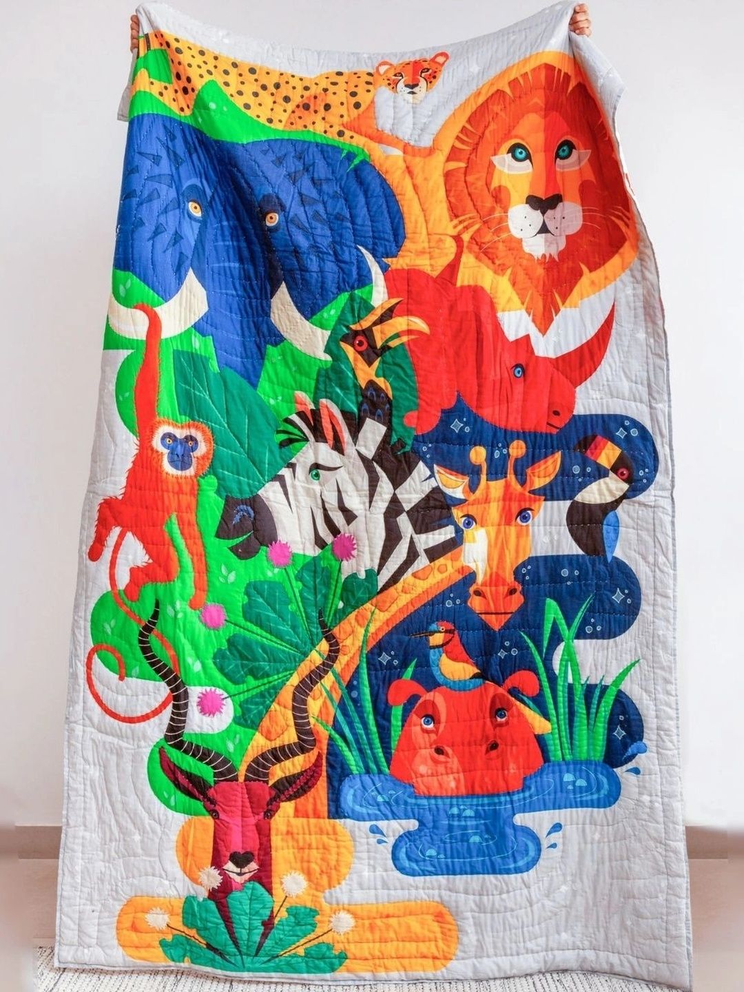 Zookeeper Multicoloured Cartoon Characters 120 GSM Quilt-picture-27