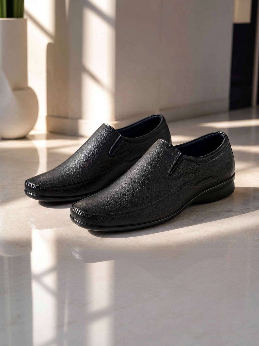Groofer Men Textured Pointed Toe Slip-On Slip-On Shoes-picture-38