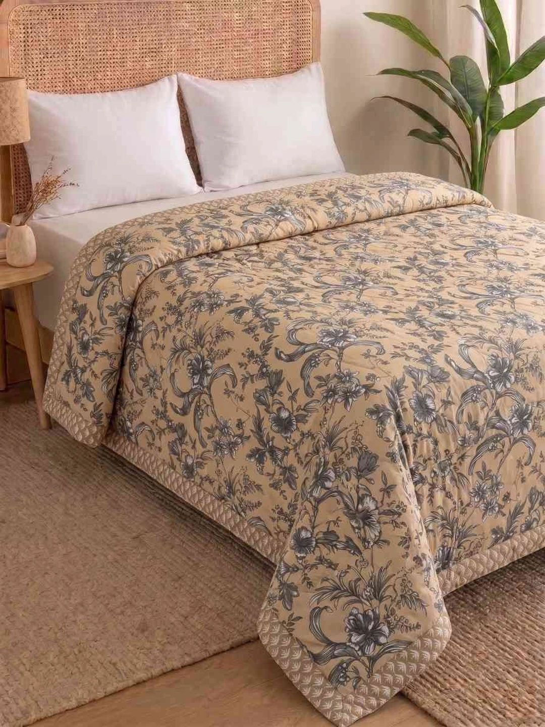 MAFATLAL Beige Floral Microfiber Mild Winter 120 GSM Quilt-picture-29