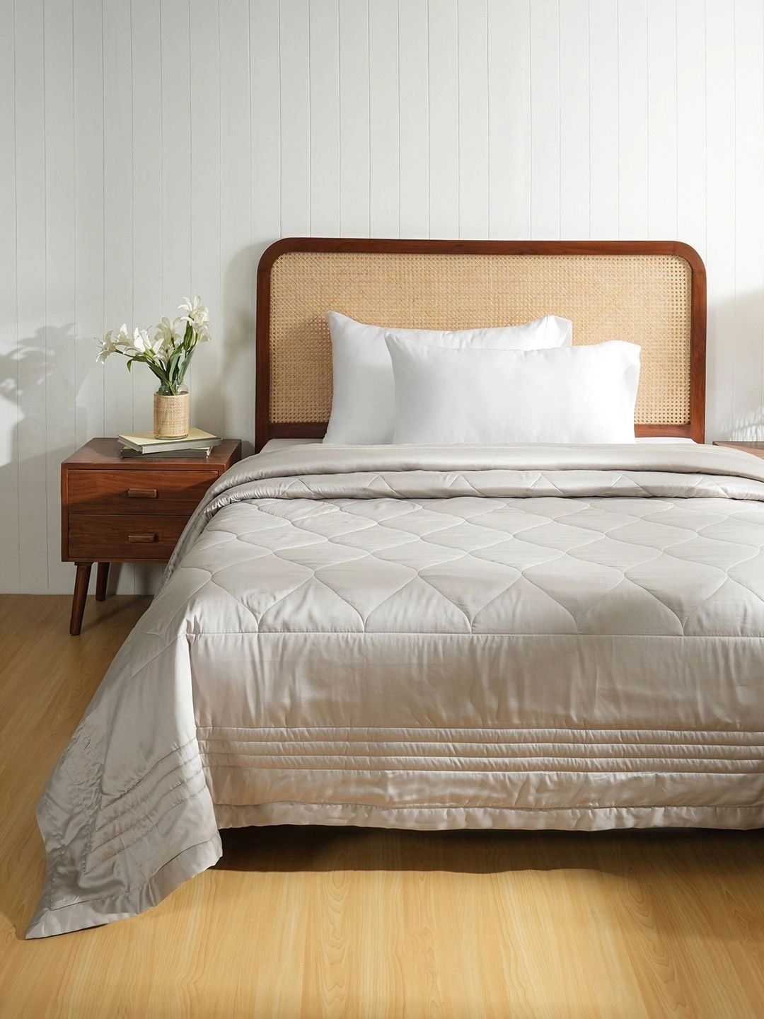MASPAR Grey AC Room 110 GSM Quilt-image-10