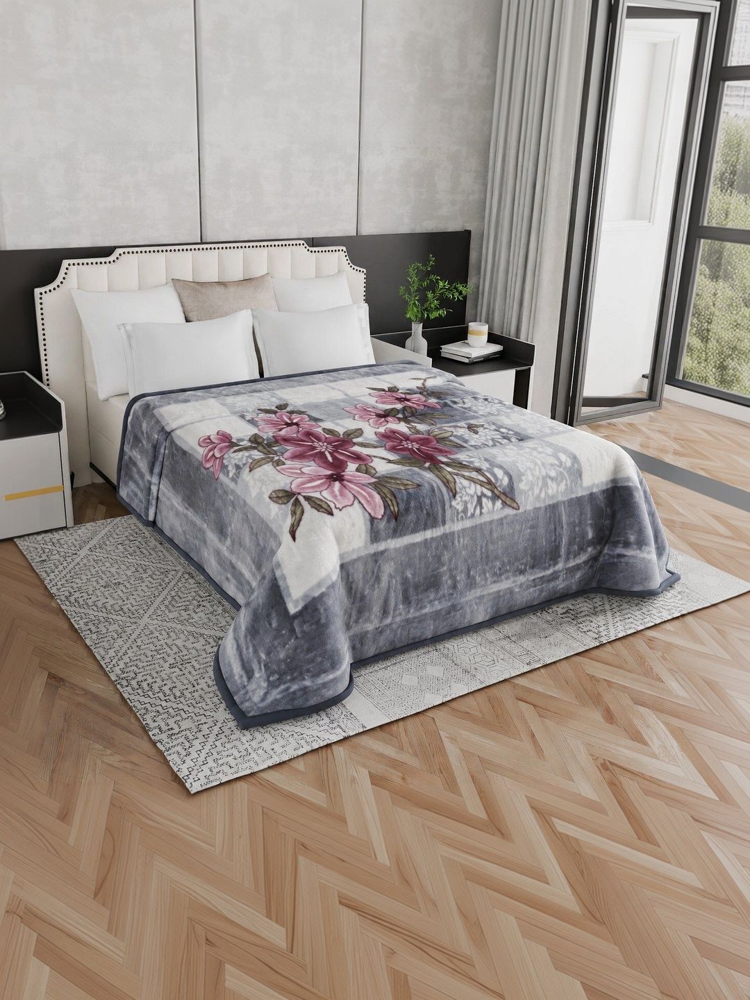 Signature Charcoal & Grey Floral Mink Heavy Winter Blanket-image-39