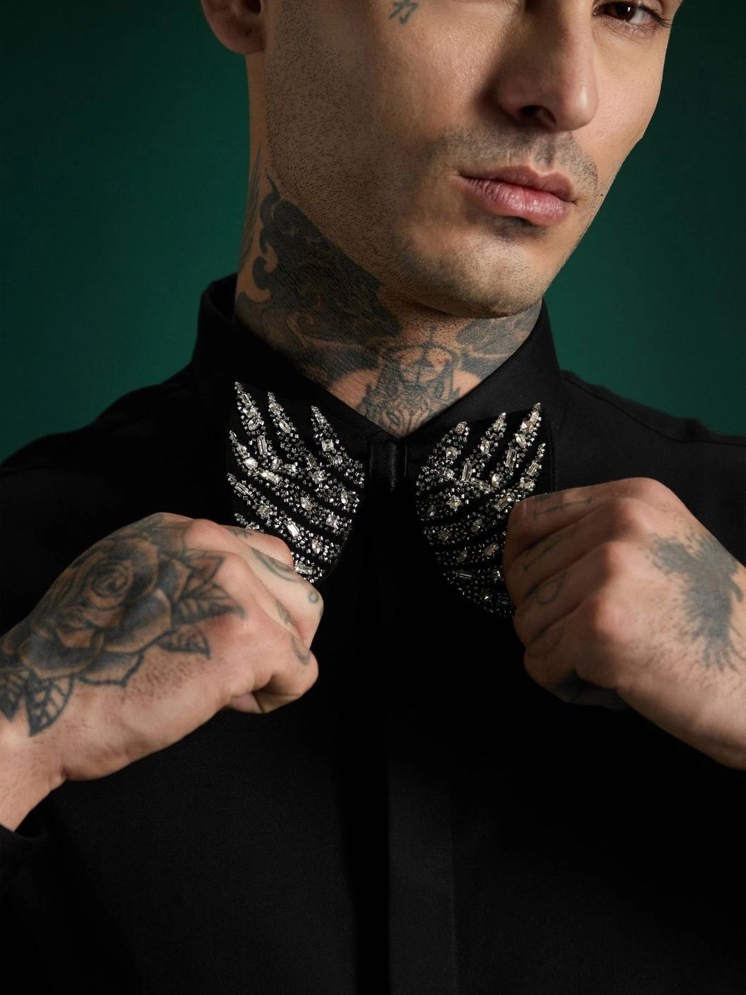 Komal Kothari Men Woven Design Bow Tie-picture-15