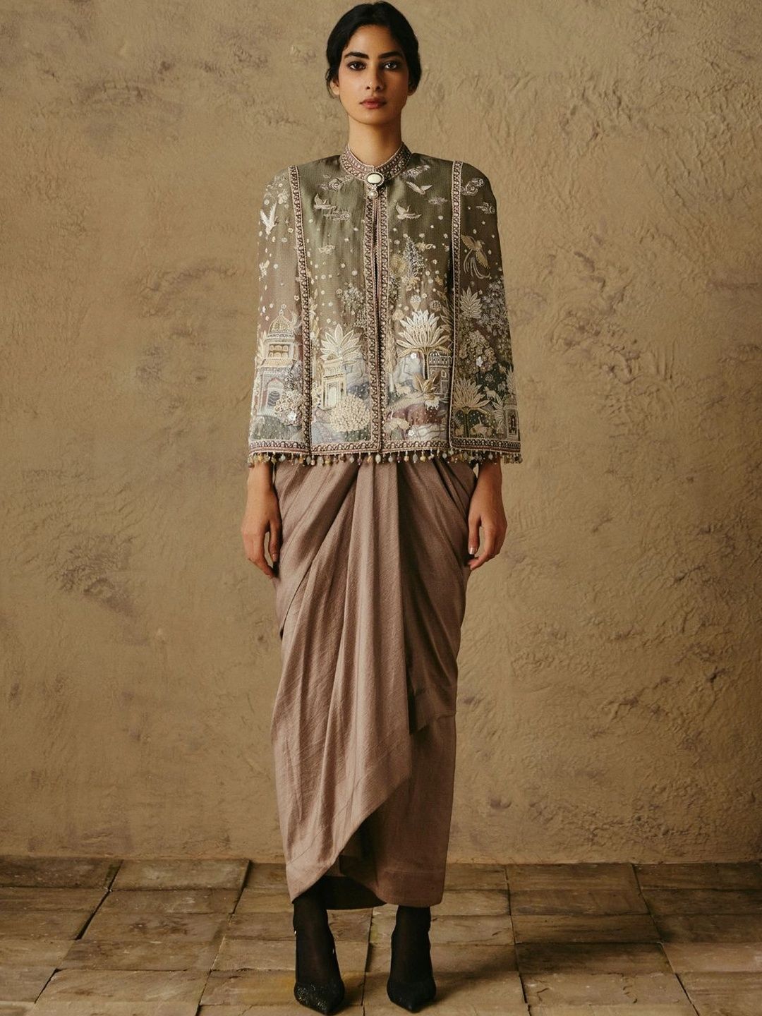 OTT Tarun Tahiliani Women Floral Open Front Jacket with Embroidered-picture-31