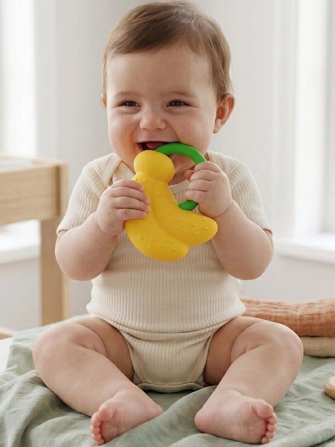 ORTIS GLOBAL TRADE Banana Teether-picture-40
