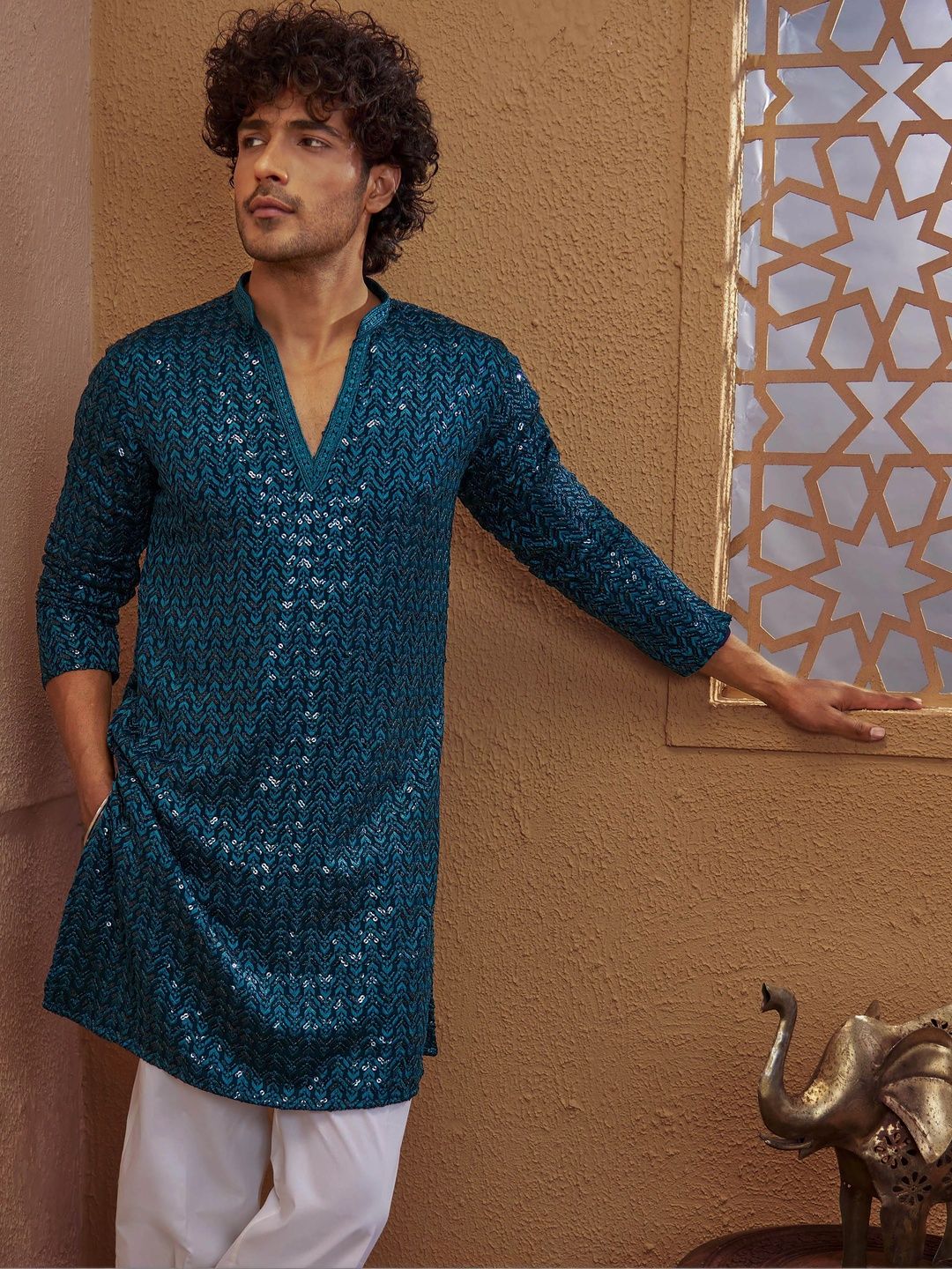 VASTRAMAY Men Embellished Sequinned Kurta-picture-48