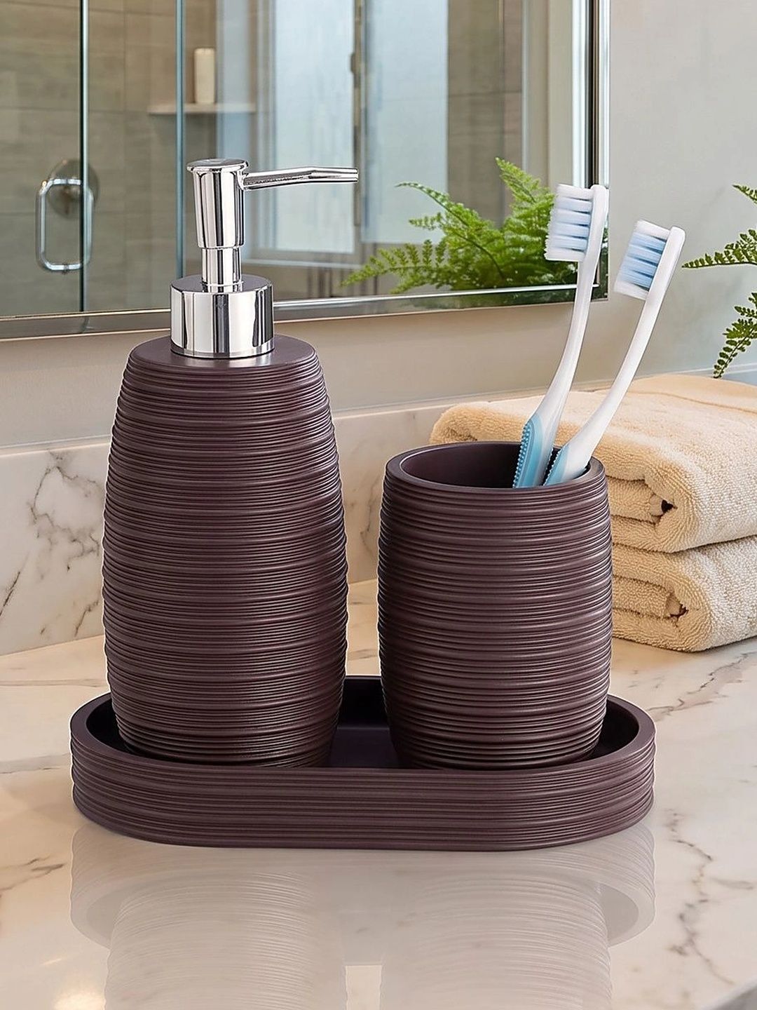 Pano Brown 3 piece Textured Polyresin Bath Accessories Set-picture-37