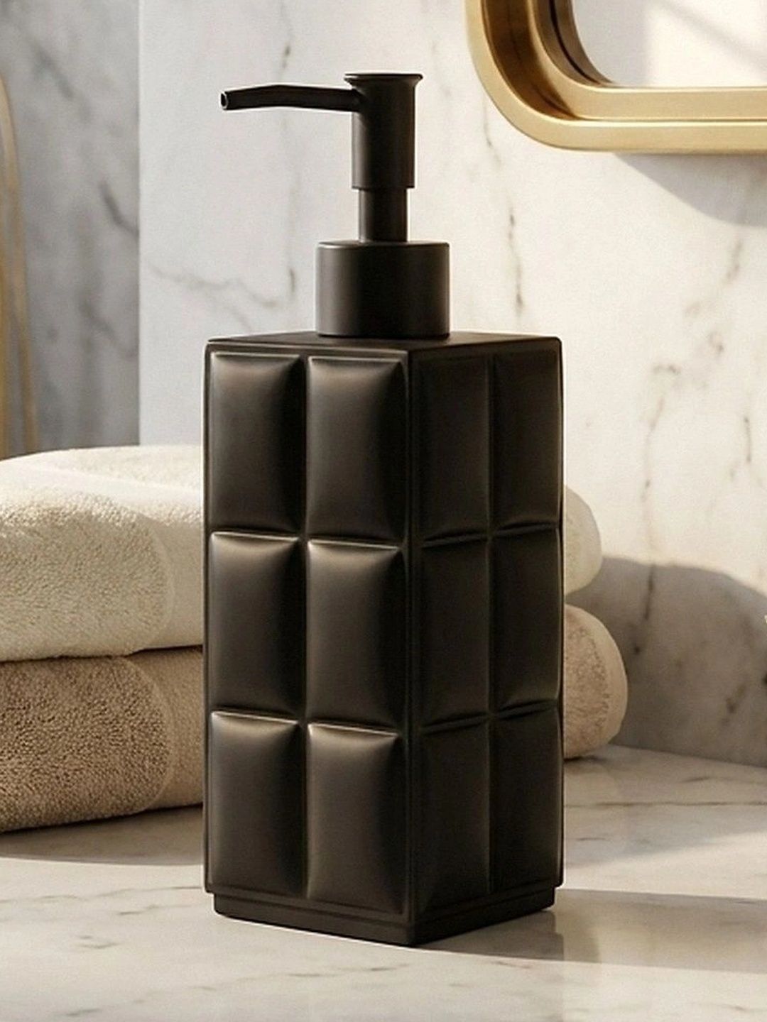 Pano Black Textured Polyresin Soap Dispenser-picture-20