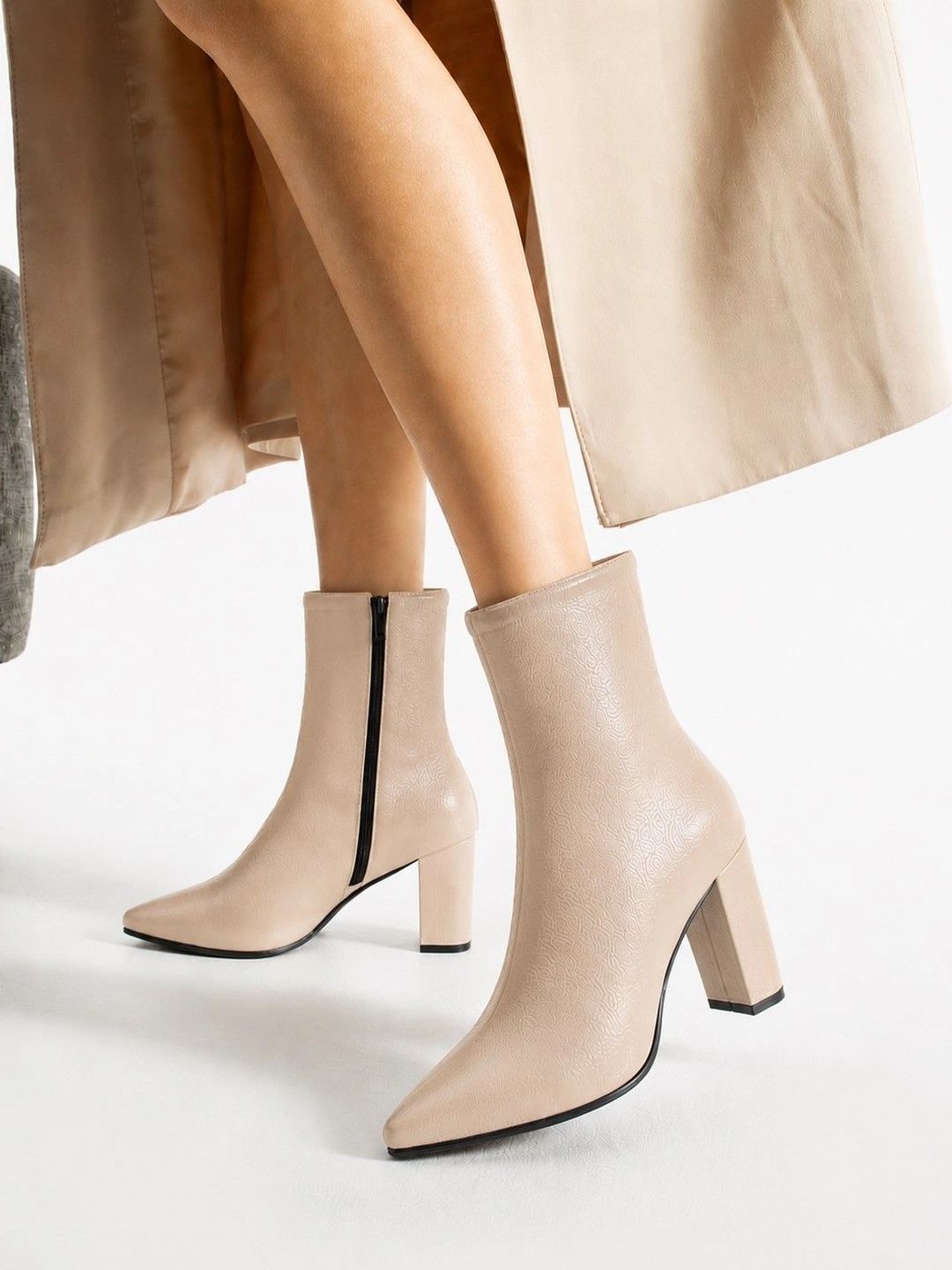 AVIVASTYLE Women Textured Pointed Toe Zip Regular Boots-picture-39
