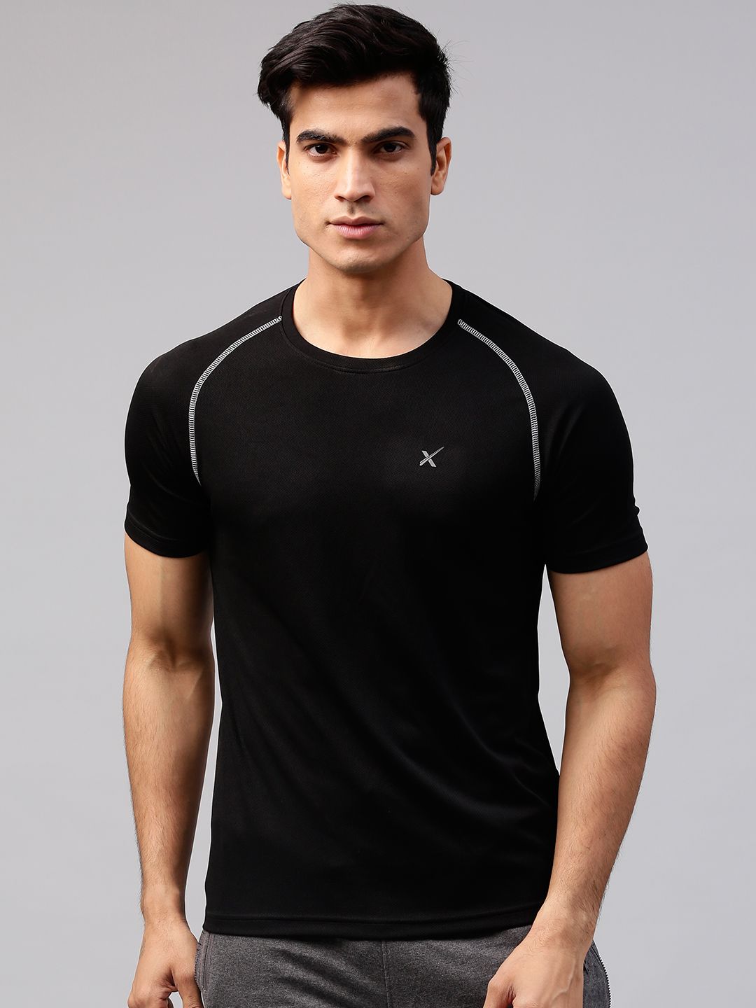 HRX by Hrithik Roshan Men Black Slim Advanced Rapid Dry Raglan Slim Fit T-shirt