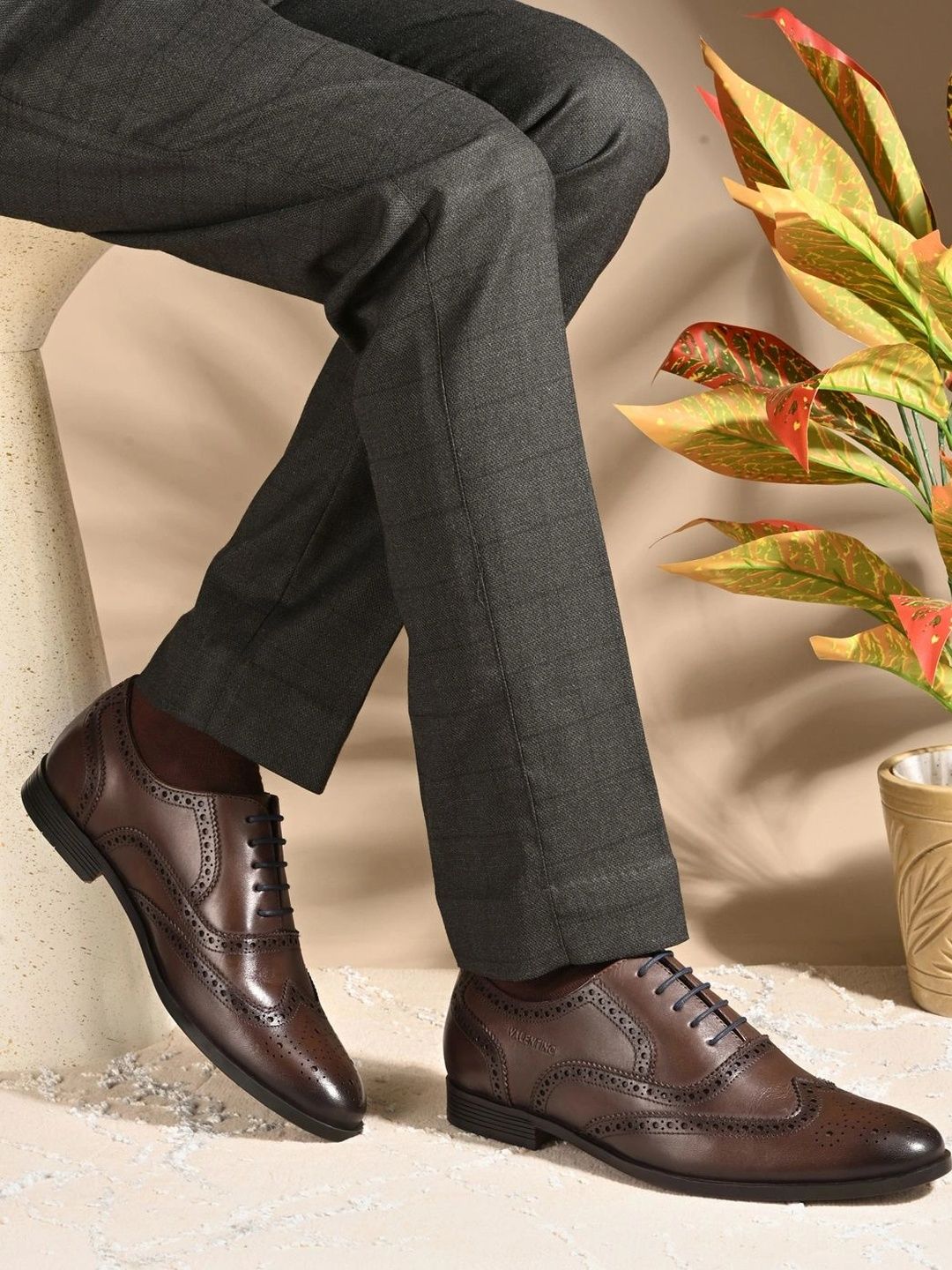 Valentino Men Textured Leather Pointed Toe Formal Brogues-image-15