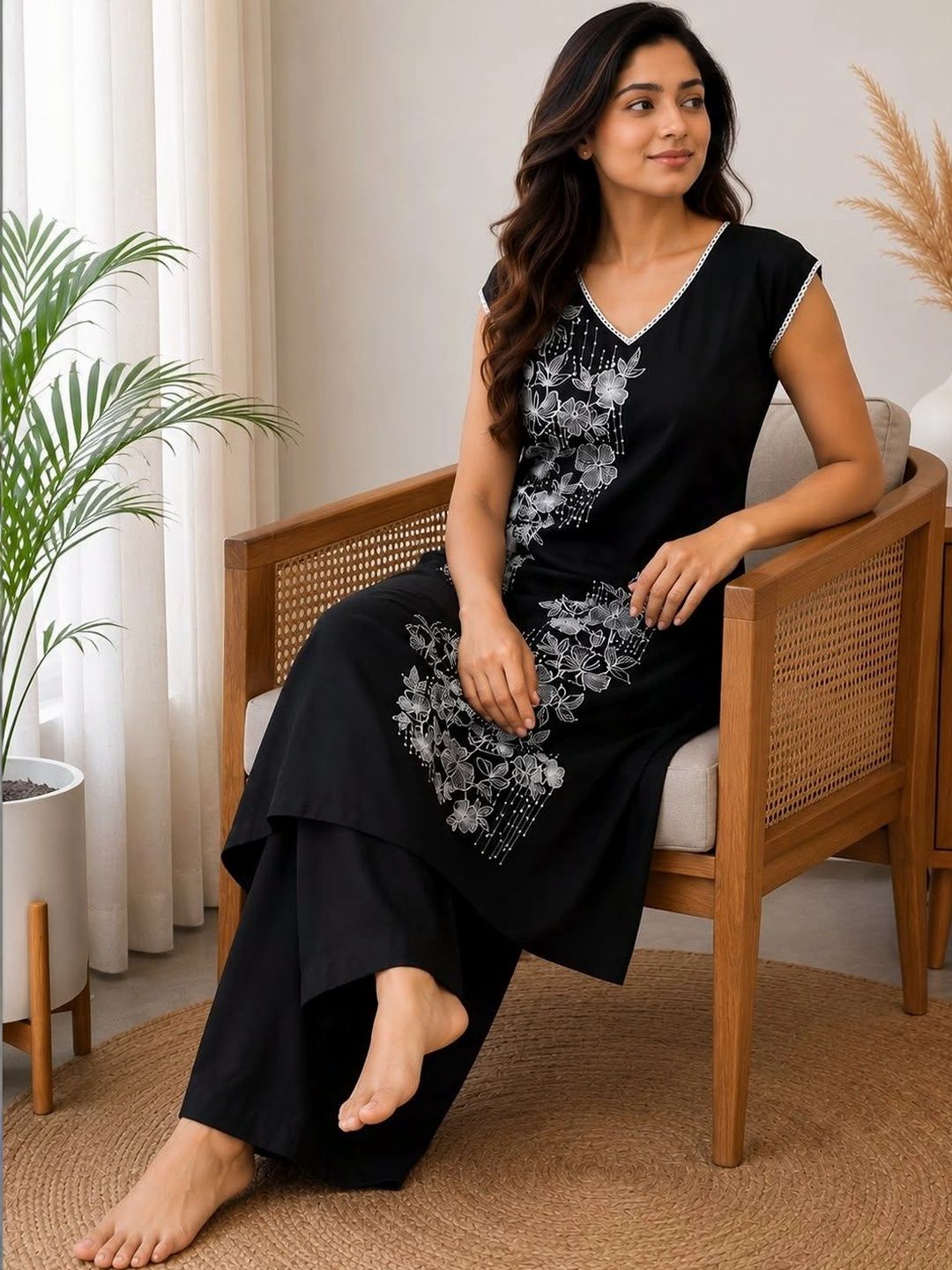 FULPARI Women Floral Embroidered Regular Thread Work Kurta with Palazzos-picture-3