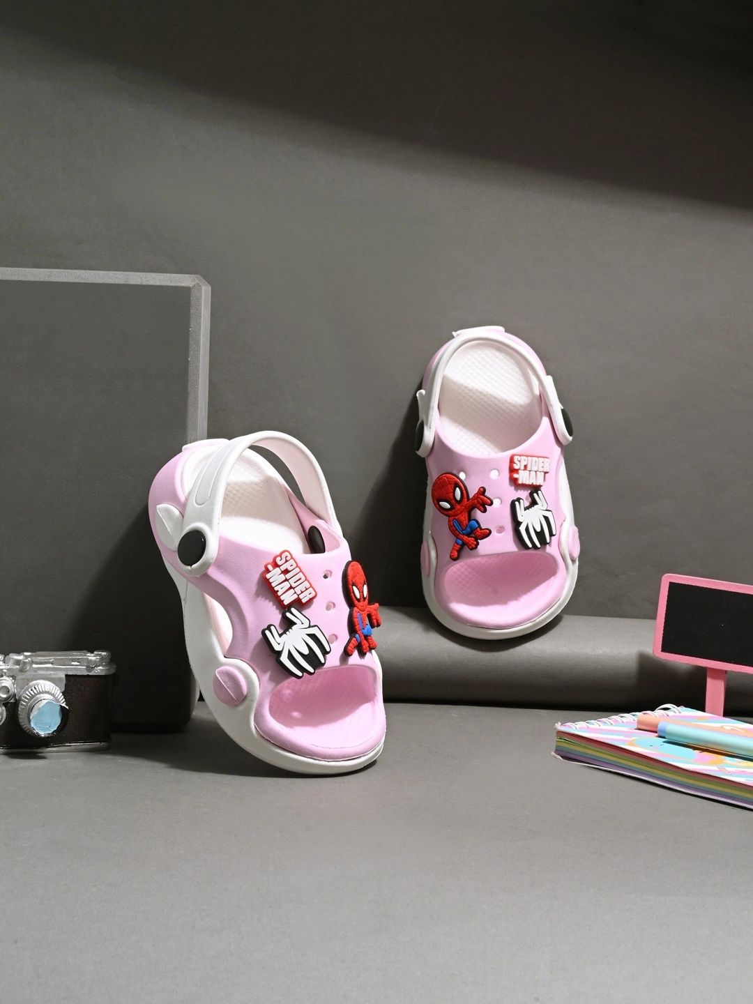 Miss & Chief Unisex Kids Clogs Sandals-picture-48