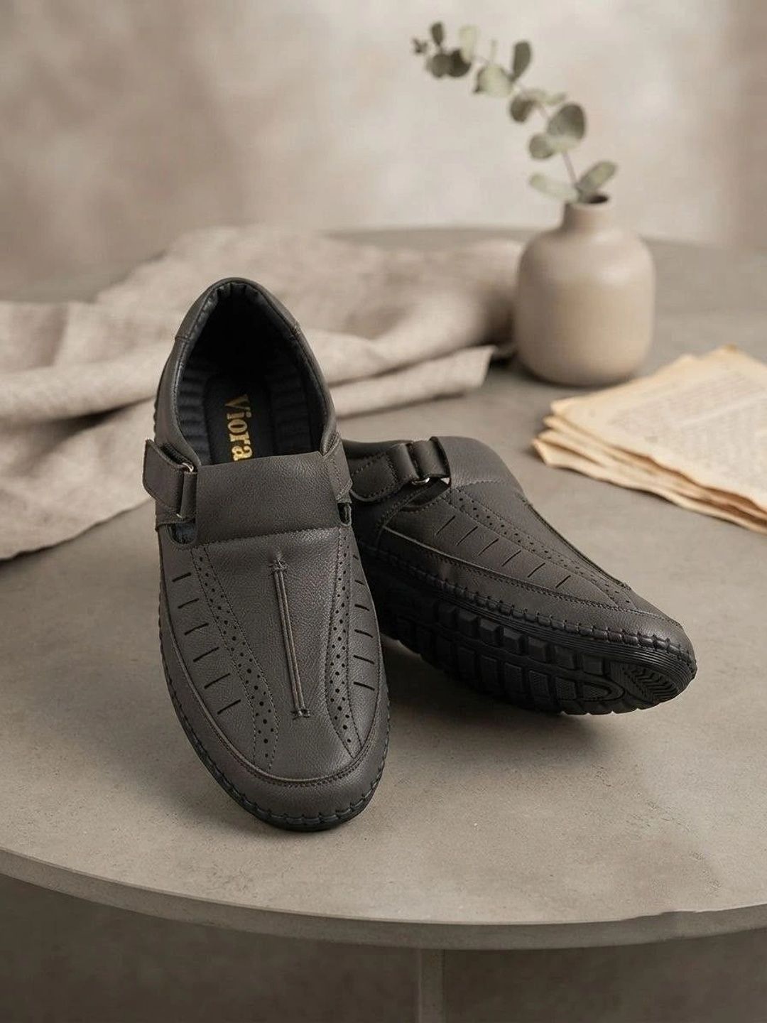 Viora Men Rubber Slip-On-picture-25