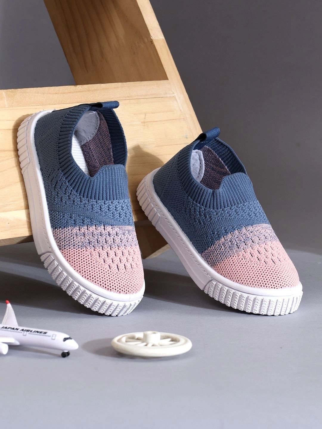 SCHOOZI Unisex Kids Colourblocked Sneakers-picture-13