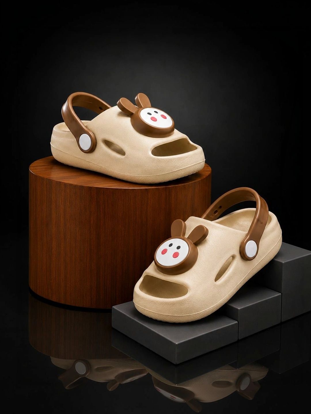 NEW STEPS Unisex Kids Embellished Rubber Clogs-picture-16