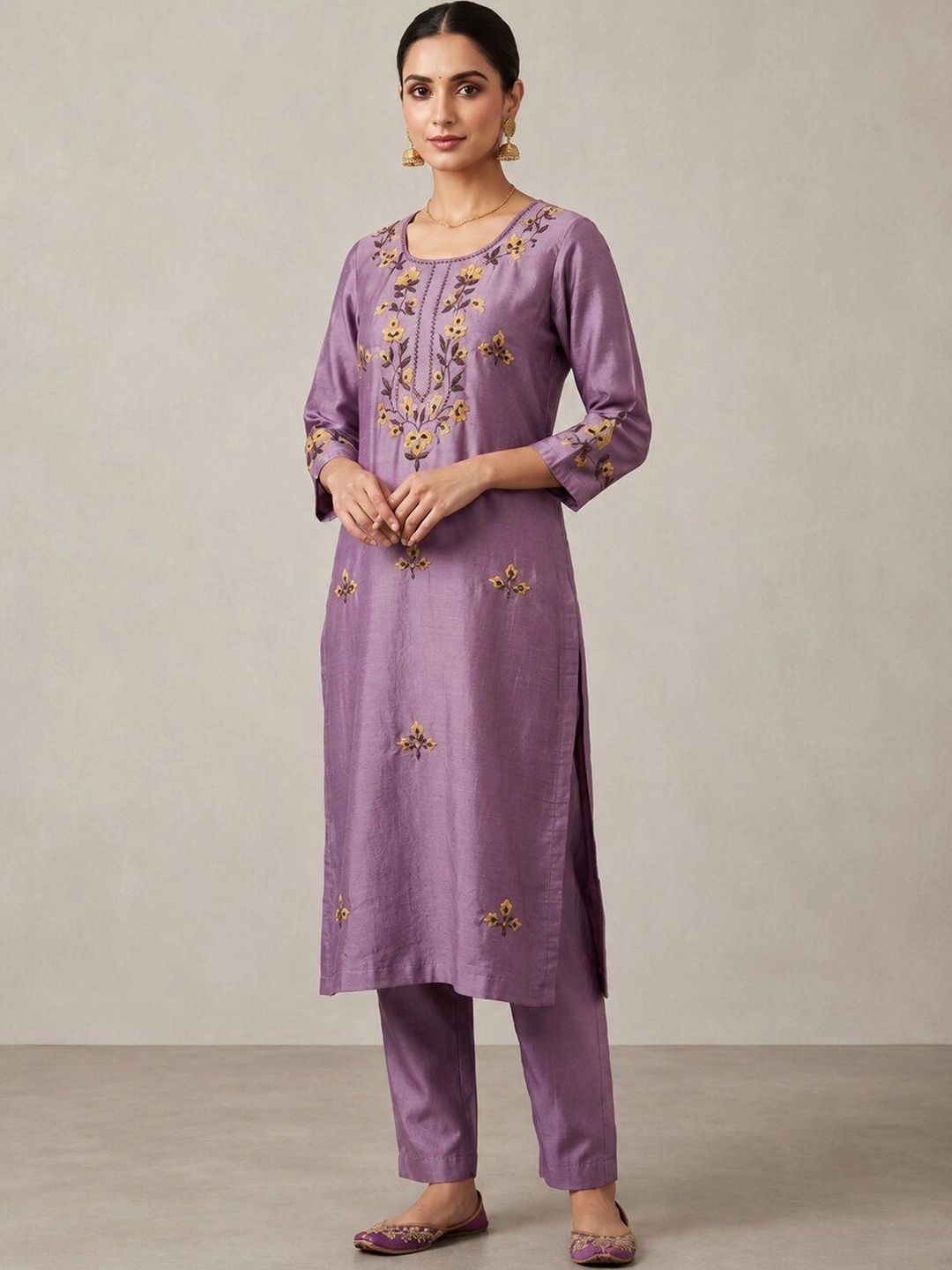 Black In Vogue Women Ethnic Motifs Embroidered Thread Work Kurti-image-46