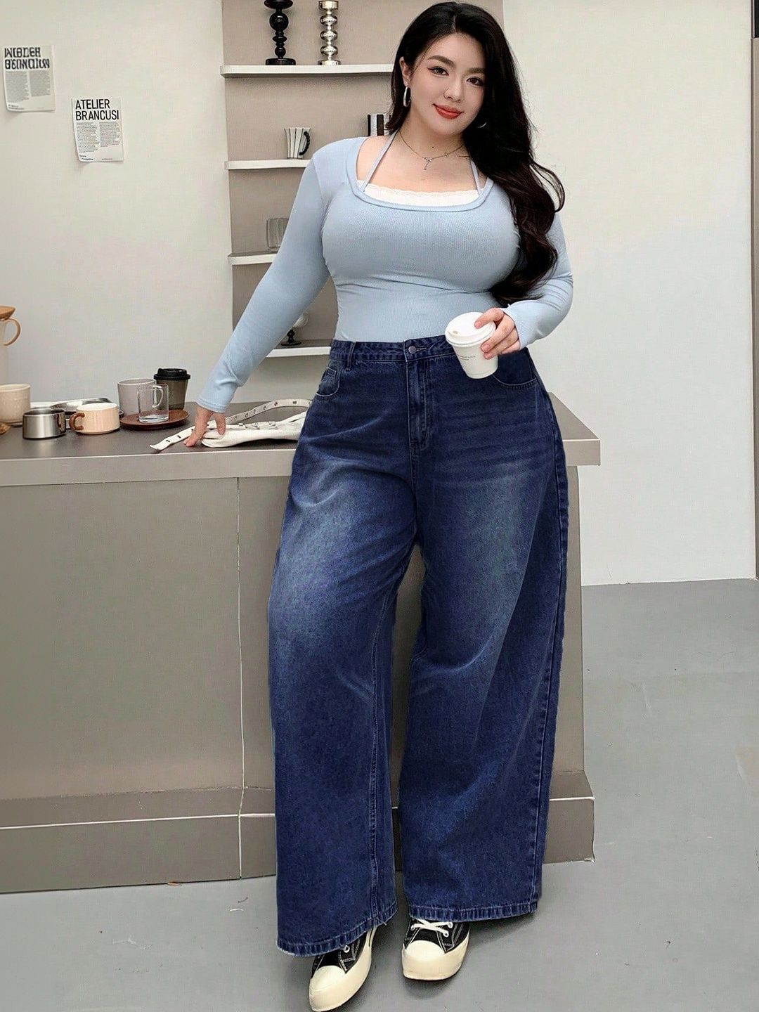 CURVE BY KOTTY Women Wide Leg High-Rise Low Distress Light Fade Stretchable Jeans-picture-23