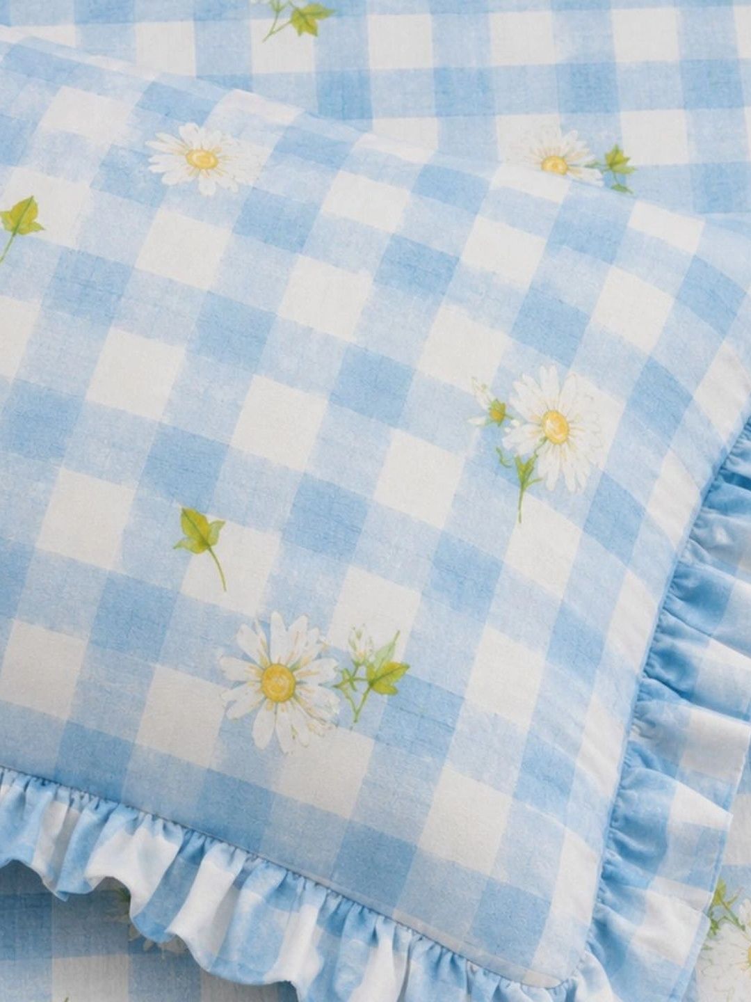 Myntra Elegant Homes Blue & White Floral 300 TC Bedsheet with 2 Pillow Covers-picture-32