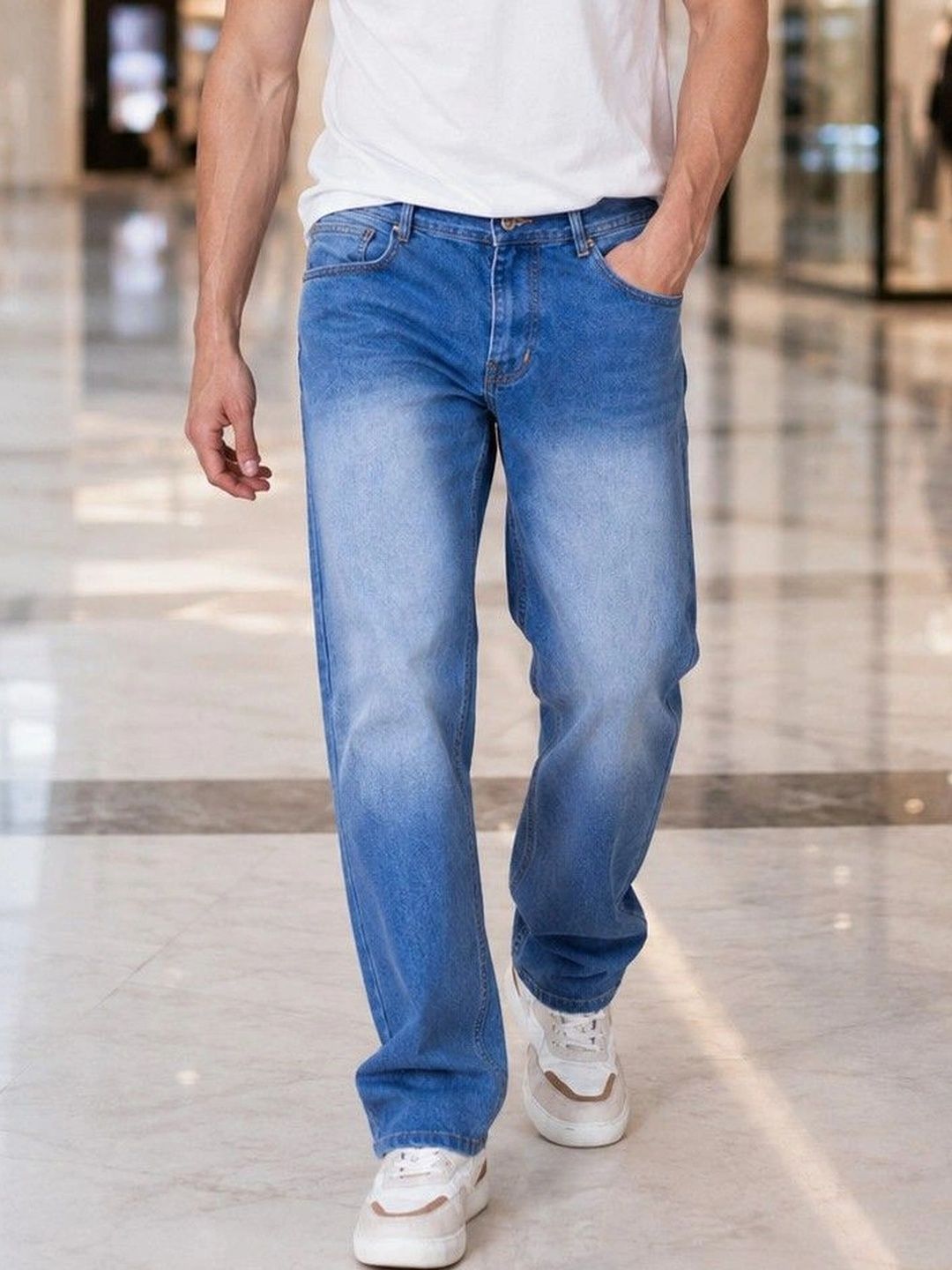 DENIMLOOK Men Relaxed Fit Mid-Rise Light Fade Stretchable Jeans