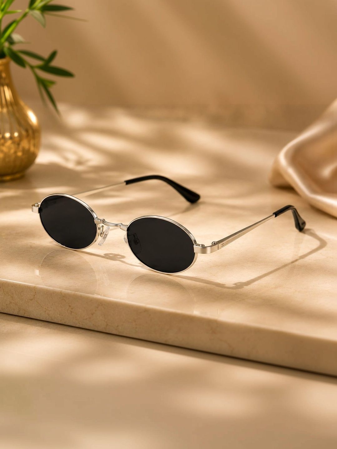 LIZA ANGEL Unisex Black Lens & Silver-Toned Oval Sunglasses with-picture-54