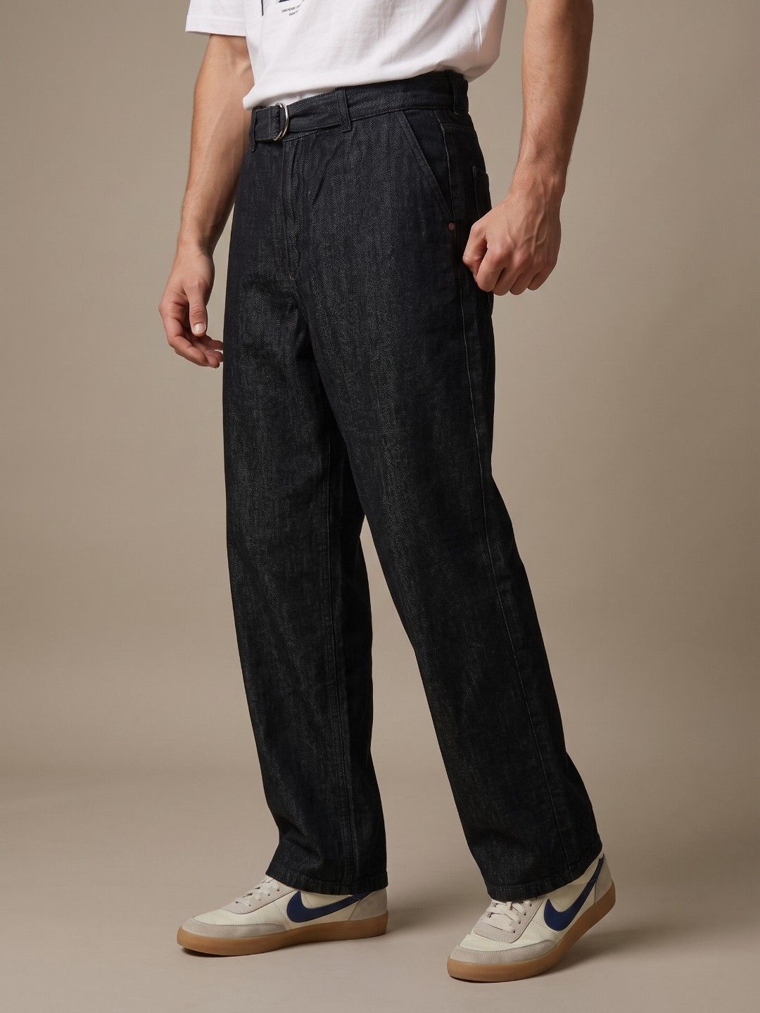 glitchez Men Regular Fit Mid-Rise Baggy J Jeans-picture-23