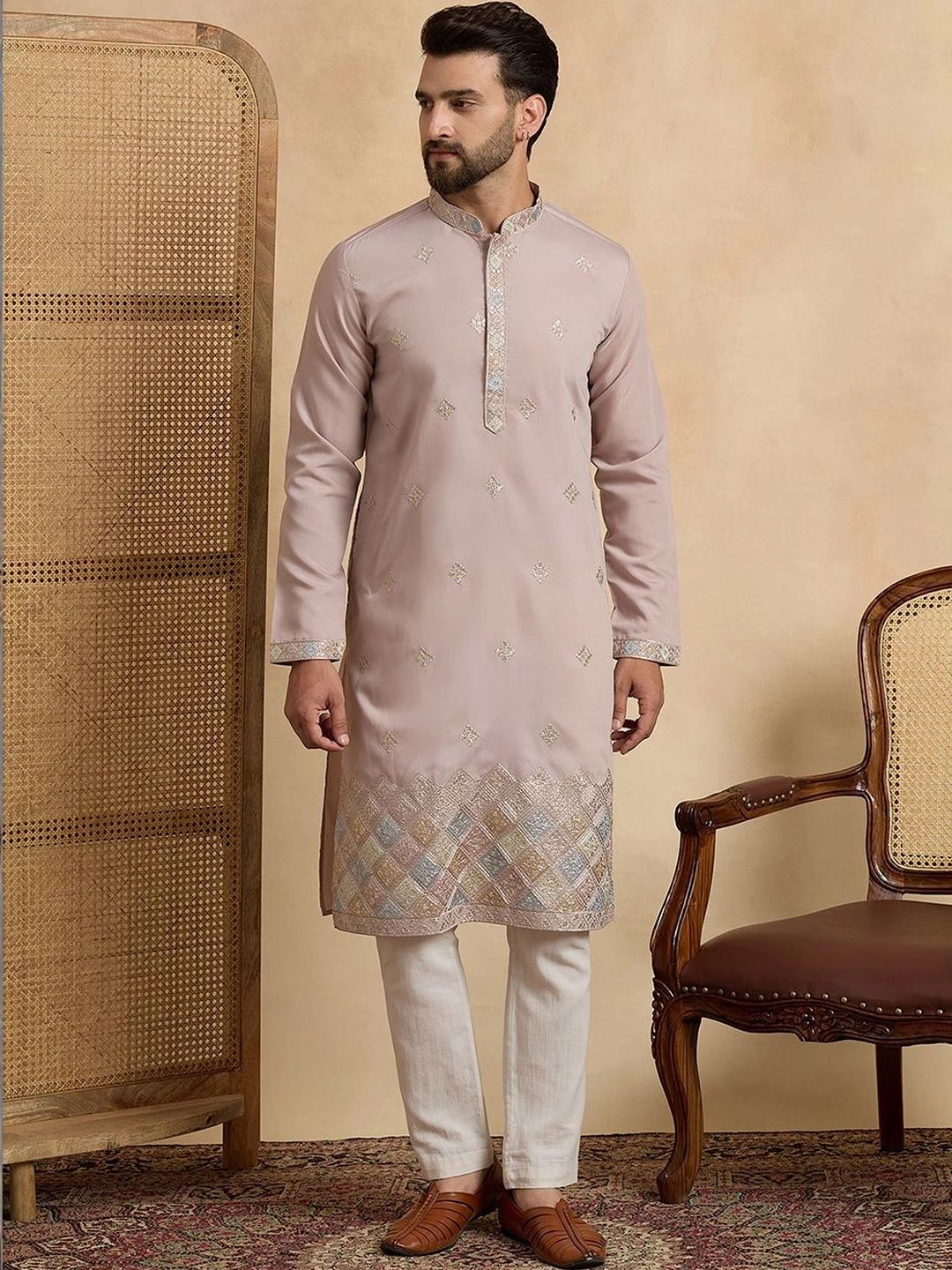House of Pataudi Embroidered Mandarin Collar Knee Length Straight Kurta-picture-39