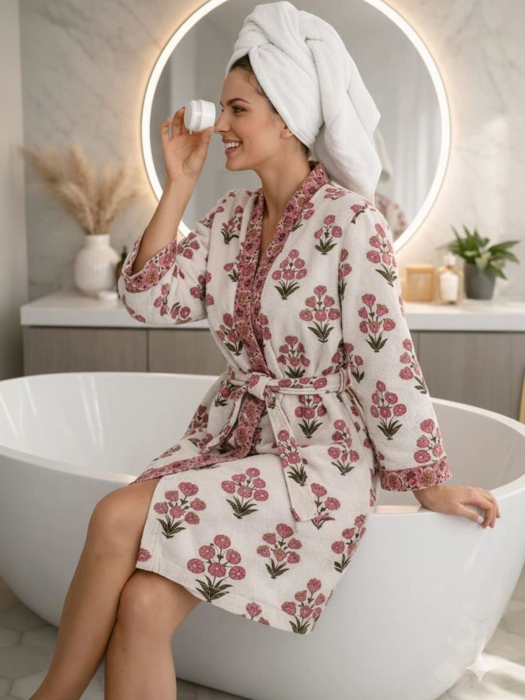 CHICERY Printed Knee Length Bath Robe & Wraps-picture-30