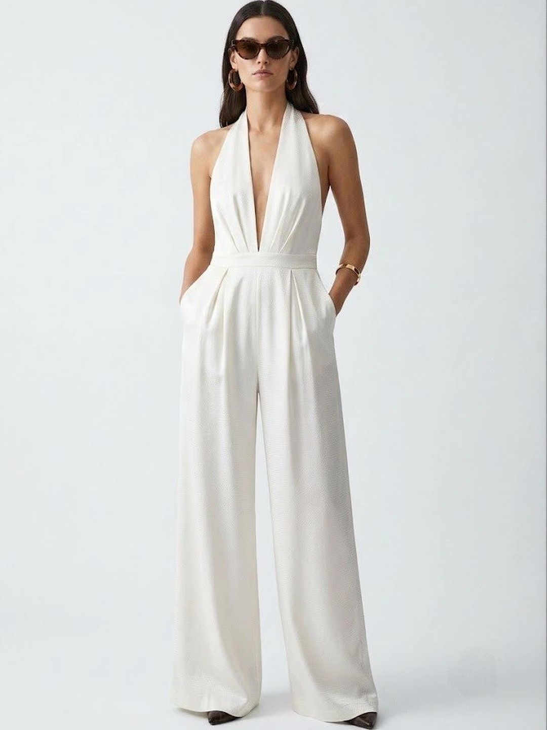 Suo Halter Neck Basic Jumpsuit-picture-42