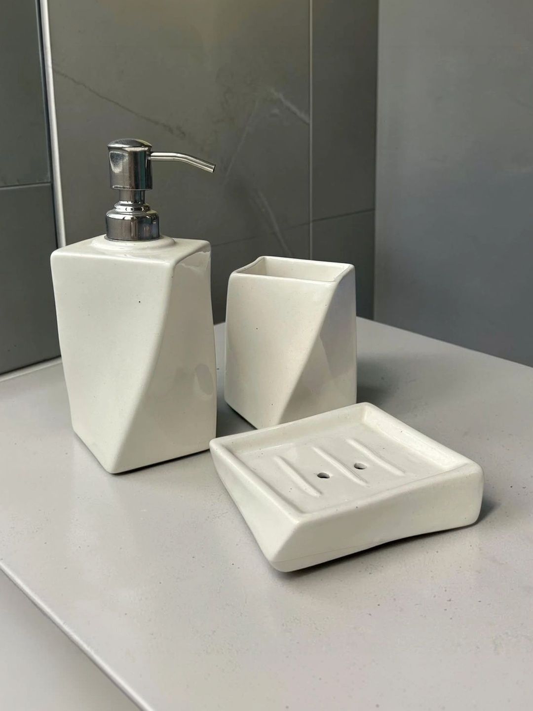 Heirloom Home White 3 piece Solid Ceramic Bath Accessories Set-picture-47