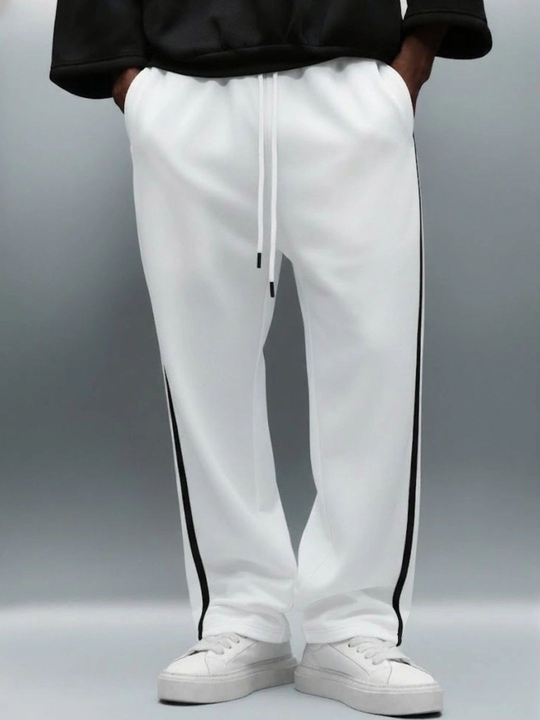 Daphne Maurier Men Regular Fit Colourblocked Training Track Pants-picture-11