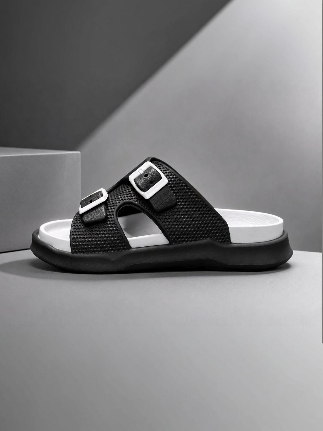 VOOLIO Men Sliders-picture-47