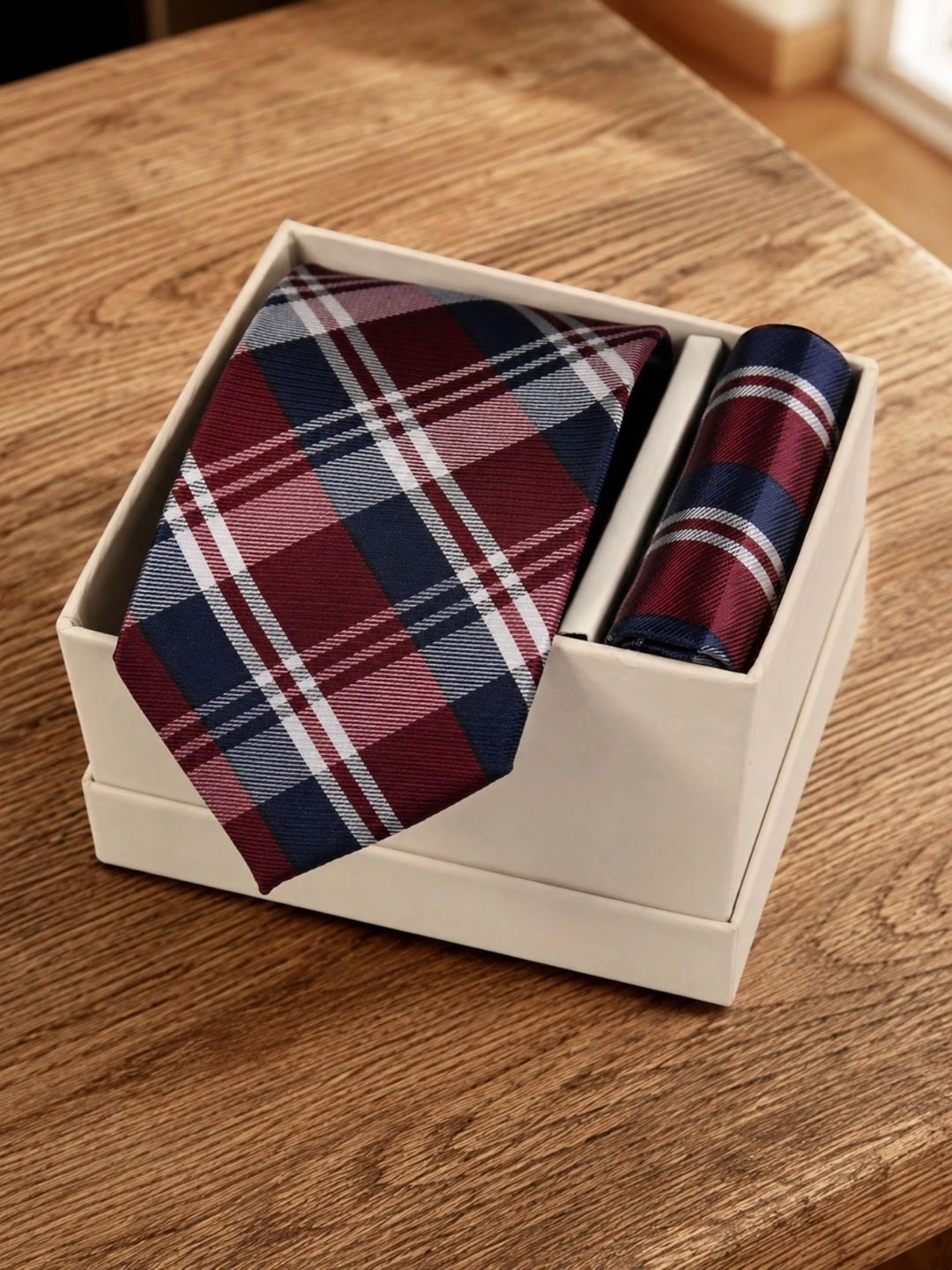 Tie Benon Men Checked Broad Tie-picture-23