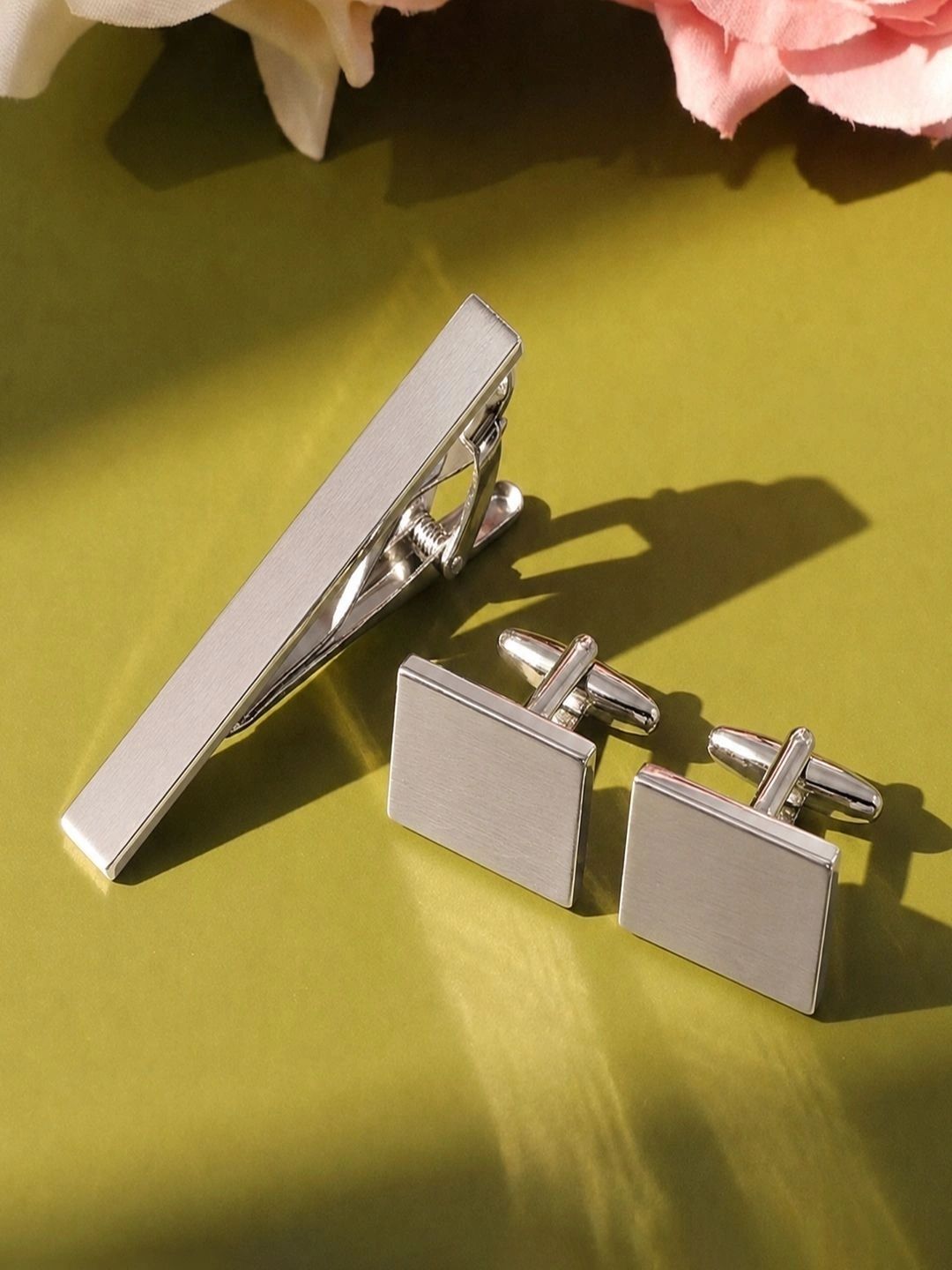 Peora Cufflink-picture-21