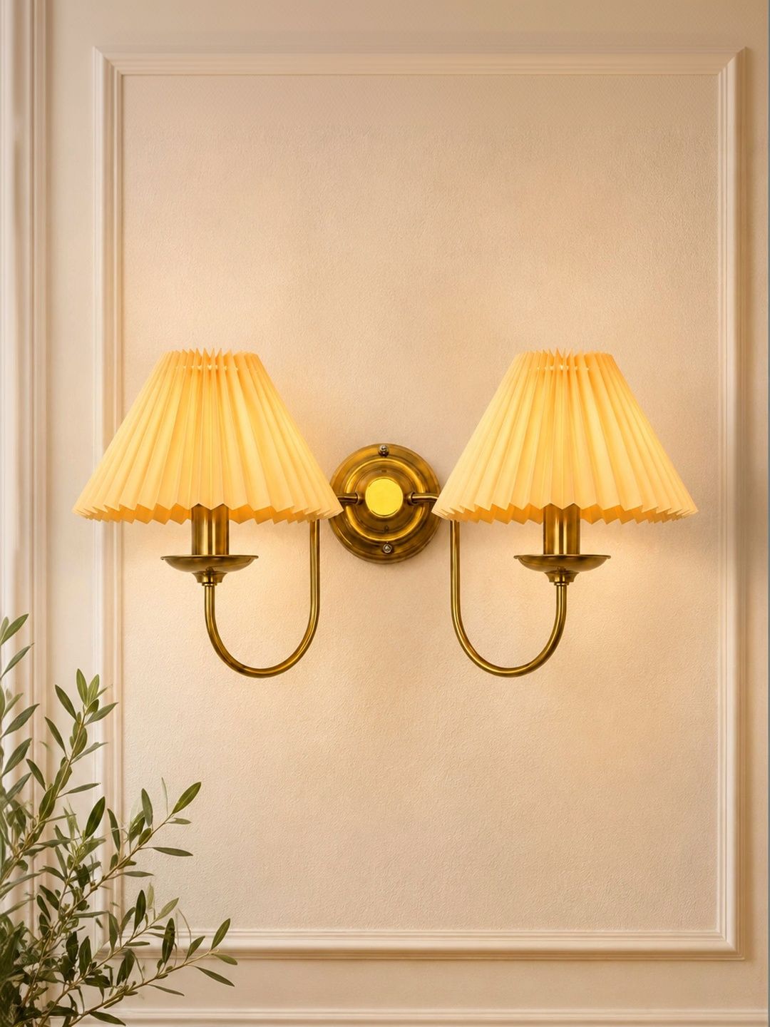 Glowhere Beige Textured Metal Traditional Wall Lamp-picture-32
